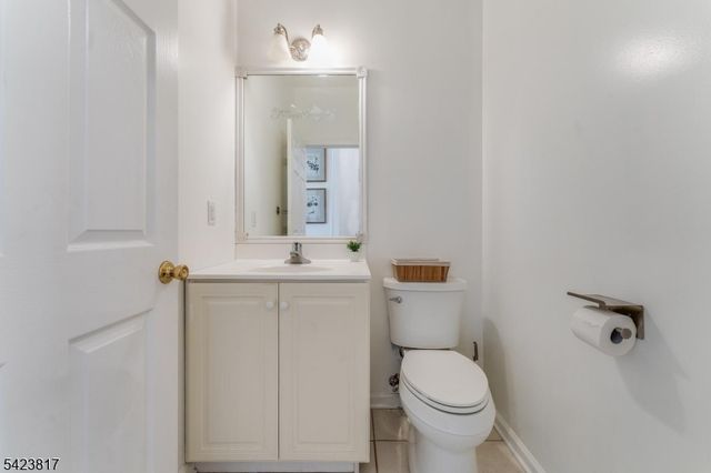 722 County Road 579, Raritan Twp., NJ 08822