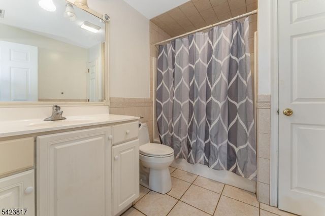 722 County Road 579, Raritan Twp., NJ 08822