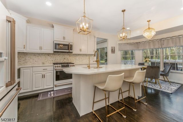 722 County Road 579, Raritan Twp., NJ 08822