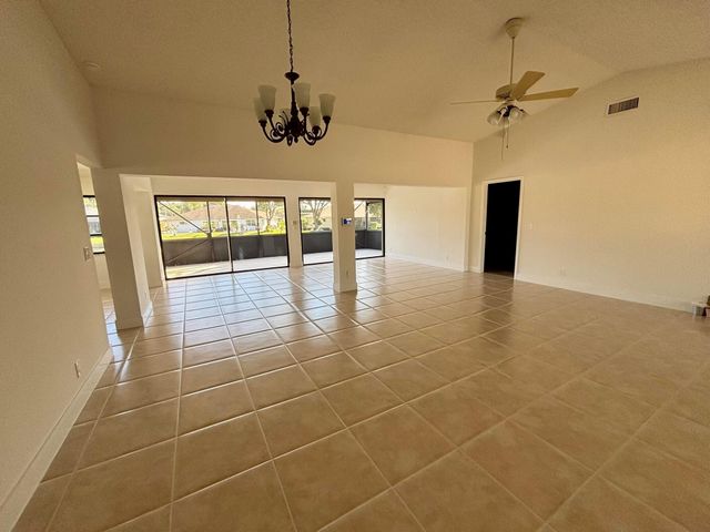 10920 Ventura Circle, Boynton Beach, FL 33436