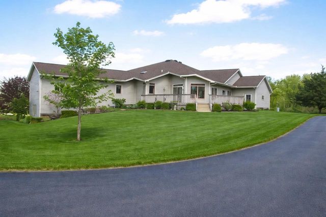 N4723 Ridgeview Drive, Portage, WI 53901