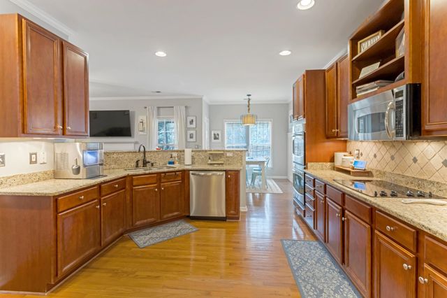 106 Waters Reach Lane, Simpsonville, SC 29681