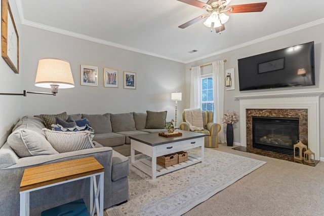 106 Waters Reach Lane, Simpsonville, SC 29681