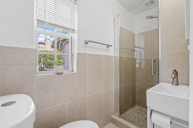181 NW 110th St, Miami Shores, FL 33168