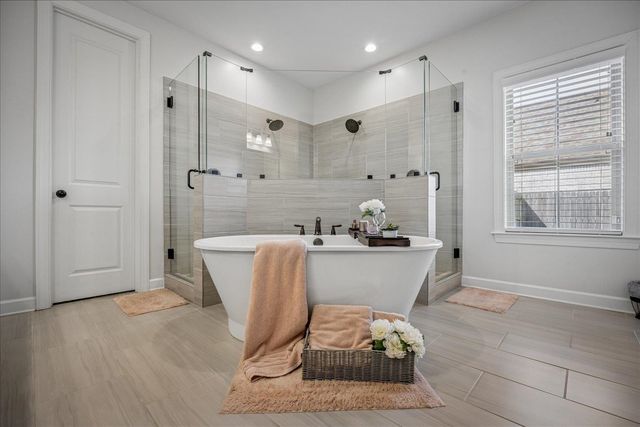 9758 WOODLAND SLOPE DR, Cordova, TN 38018