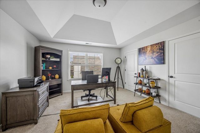 9758 WOODLAND SLOPE DR, Cordova, TN 38018