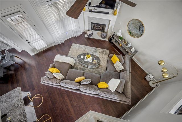 9758 WOODLAND SLOPE DR, Cordova, TN 38018