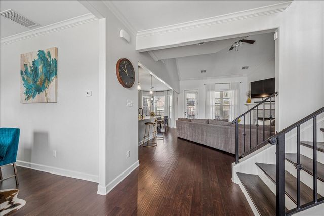 9758 WOODLAND SLOPE DR, Cordova, TN 38018