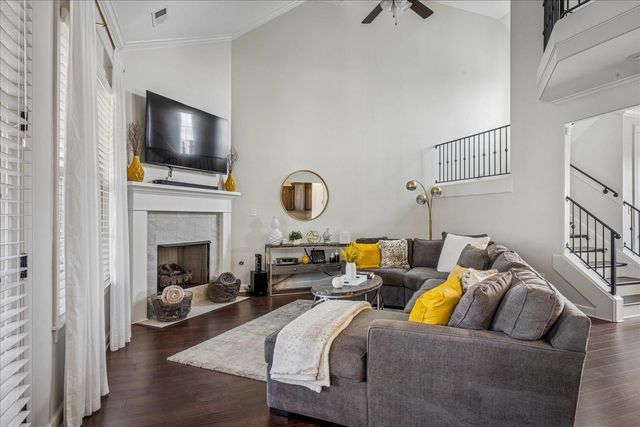 9758 WOODLAND SLOPE DR, Cordova, TN 38018