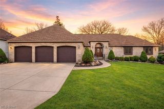 9421 Rainbow Lane, North Royalton, OH 44133