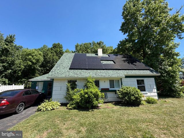 5 PASTORAL LN, Willingboro, NJ 08046