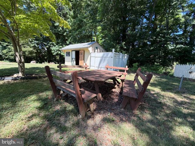 5 PASTORAL LN, Willingboro, NJ 08046