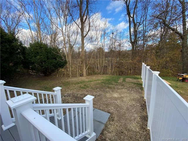 138 Millport Avenue, New Canaan, CT 06840