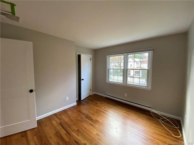 138 Millport Avenue, New Canaan, CT 06840