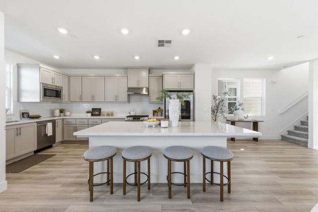9415 Hidden Harbor Way, Newark, CA 94560