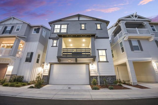 9415 Hidden Harbor Way, Newark, CA 94560