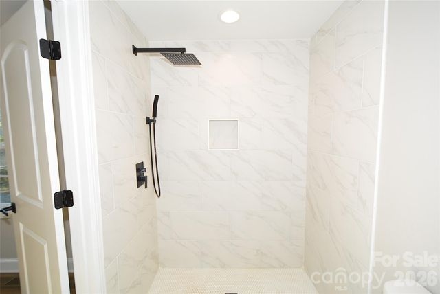 5000 Forestmont Drive, Matthews, NC 28105