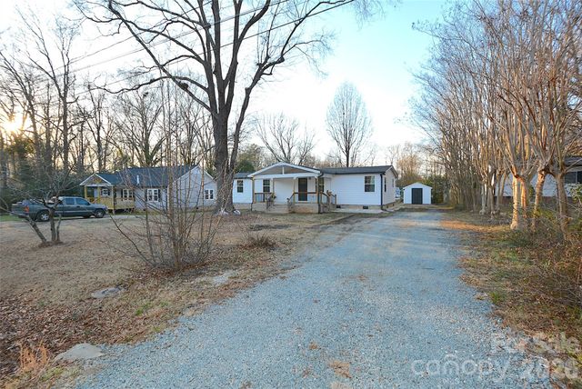 5000 Forestmont Drive, Matthews, NC 28105