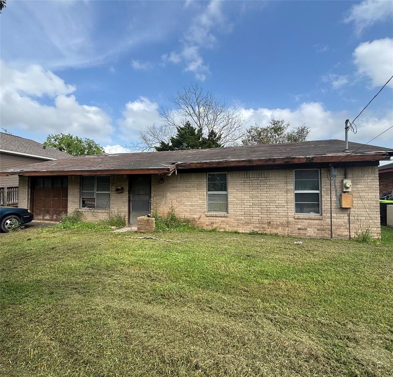 503 Correll Avenue, Wharton, TX 77488