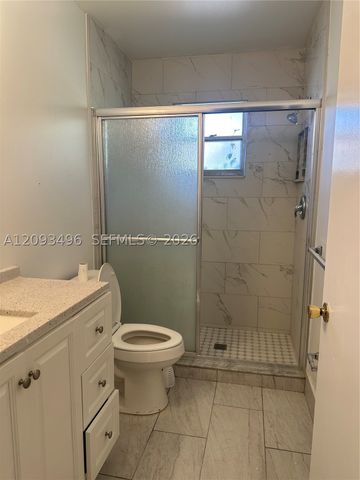 418 Conniston Rd, West Palm Beach, FL 33405