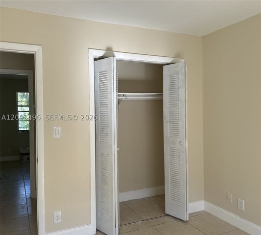 418 Conniston Rd, West Palm Beach, FL 33405