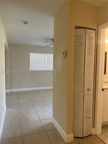 418 Conniston Rd, West Palm Beach, FL 33405