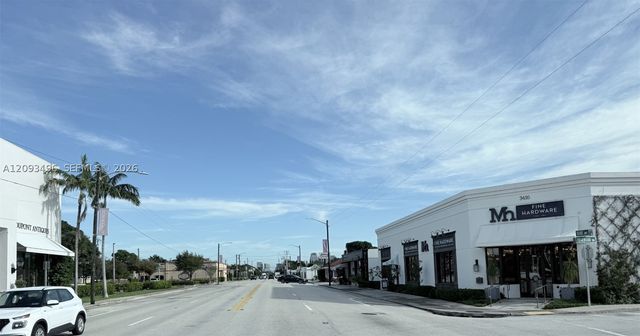 418 Conniston Rd, West Palm Beach, FL 33405