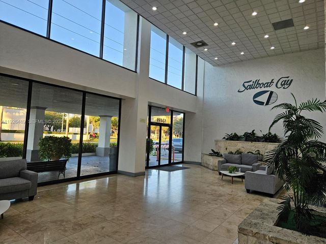 13499 Biscayne Blvd CU206, North Miami, FL 33181
