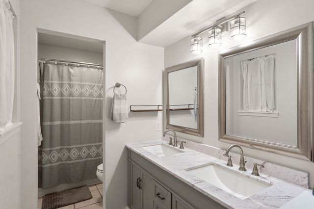 2293 An County Road 359, Palestine, TX 75803