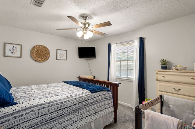 2293 An County Road 359, Palestine, TX 75803