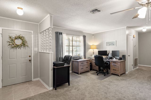 2293 An County Road 359, Palestine, TX 75803