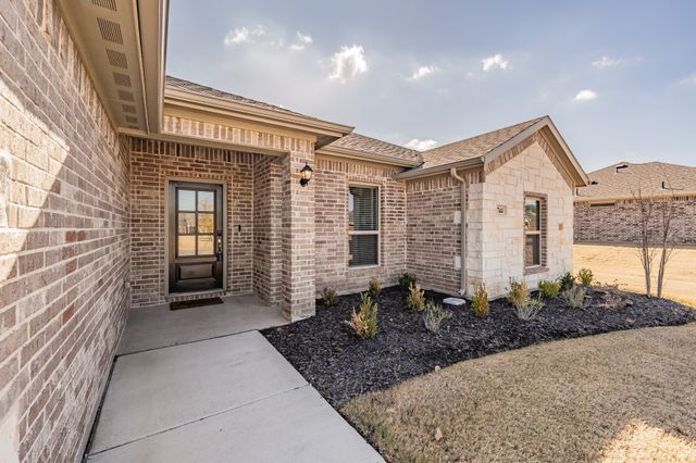 744 Stone Eagle Drive, Azle, TX 76020