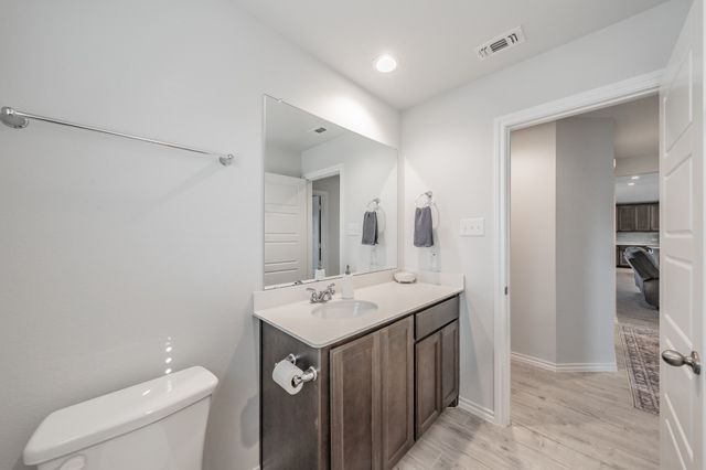 744 Stone Eagle Drive, Azle, TX 76020