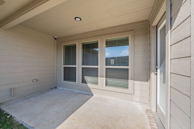 744 Stone Eagle Drive, Azle, TX 76020