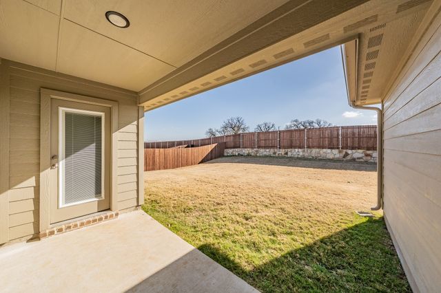 744 Stone Eagle Drive, Azle, TX 76020