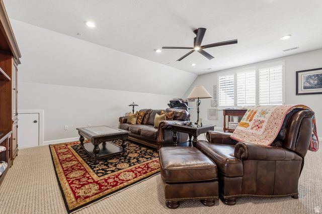 10718 S NAVARRO WAY, South Jordan, UT 84009