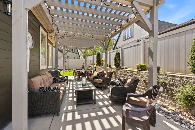 10718 S NAVARRO WAY, South Jordan, UT 84009