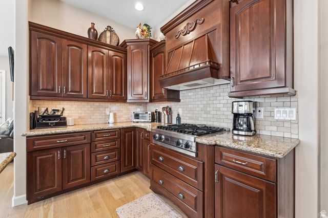 10718 S NAVARRO WAY, South Jordan, UT 84009