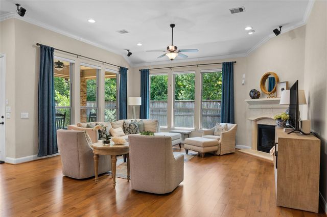 7 Brakendale Place, Spring, TX 77389