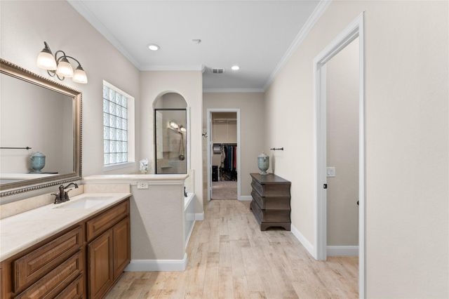 7 Brakendale Place, Spring, TX 77389