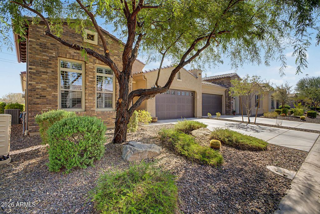 16881 W MERRELL Street, Goodyear, AZ 85395 — photo 2