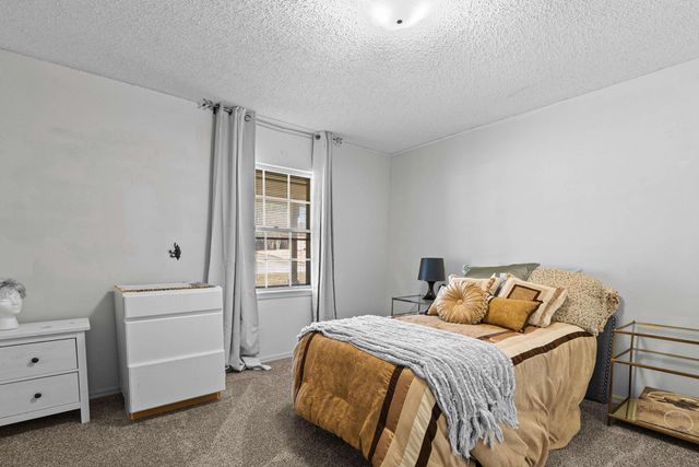 115 Hillview St, Henderson, TX 75652