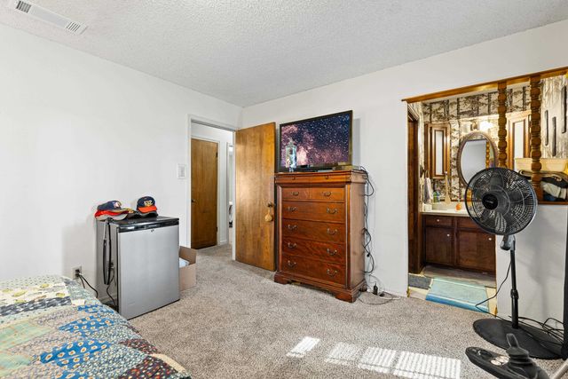 115 Hillview St, Henderson, TX 75652