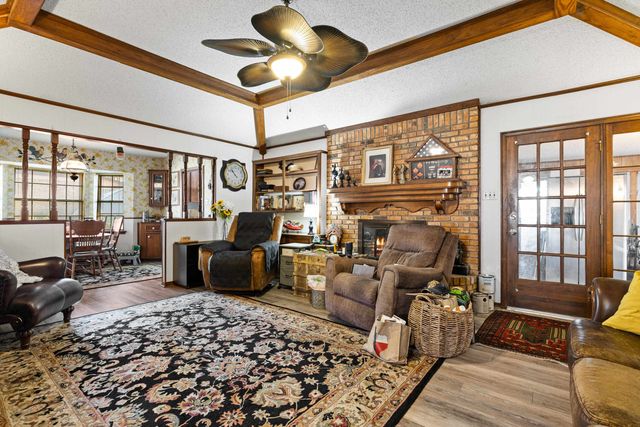 115 Hillview St, Henderson, TX 75652