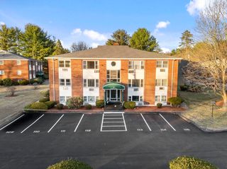 1 Colonial Dr B1-8, Andover, MA 01810