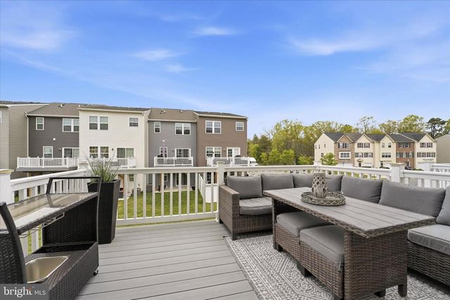 121 PLAZA DR, Sicklerville, NJ 08081
