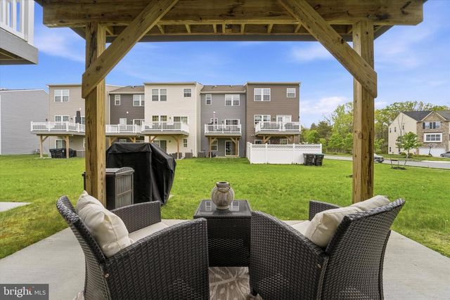 121 PLAZA DR, Sicklerville, NJ 08081