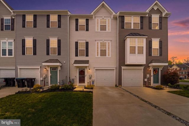 121 PLAZA DR, Sicklerville, NJ 08081