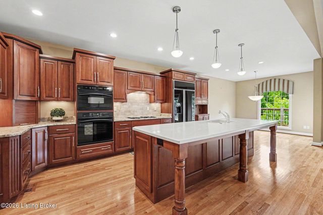 15109 Sycamore Falls Dr, Louisville, KY 40245