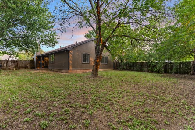 2001 Rey Drive, Woodway, TX 76712